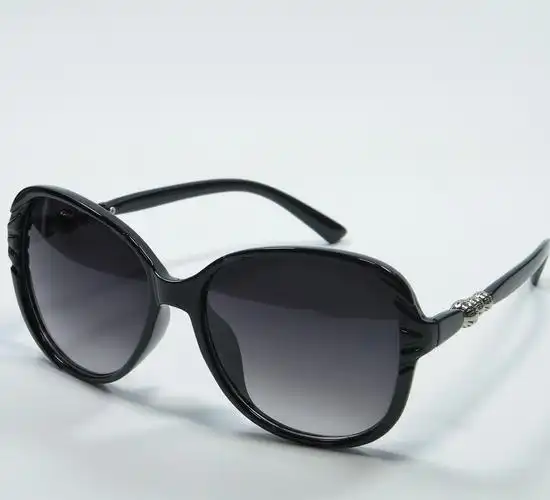 【厂家直销】新款女士太阳镜 墨镜 高端时