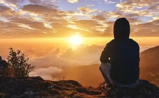 一个人旅行短句孤独想去旅游但没有朋友陪伴一个人又觉得太孤单怎么办