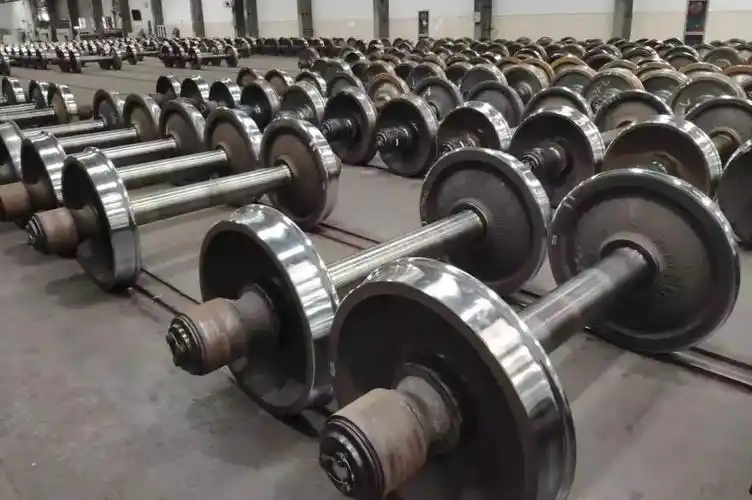 哇火车轮胎原来是这么补的