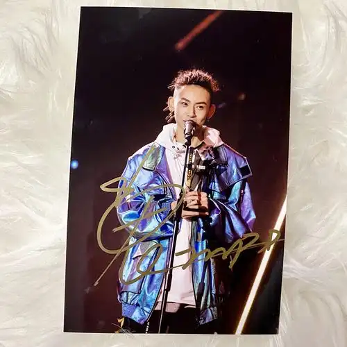 【经典收藏】王琳凯签名照 小鬼签名照保真非印刷 小鬼7【图片 价格