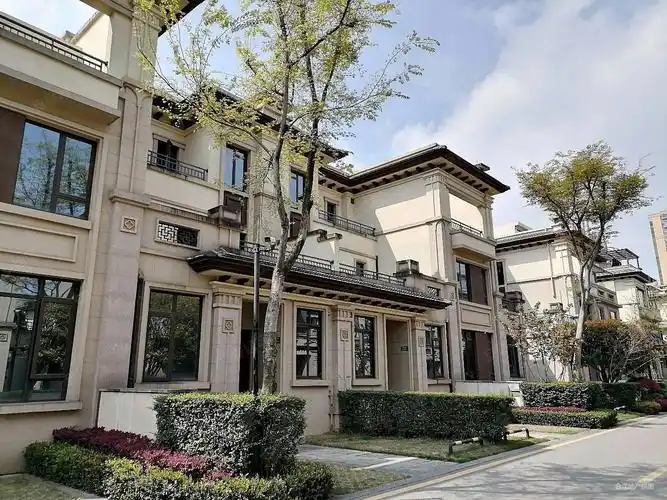 谷山公园龙湖璟宸原著靠山豪华装修大边户花园200平