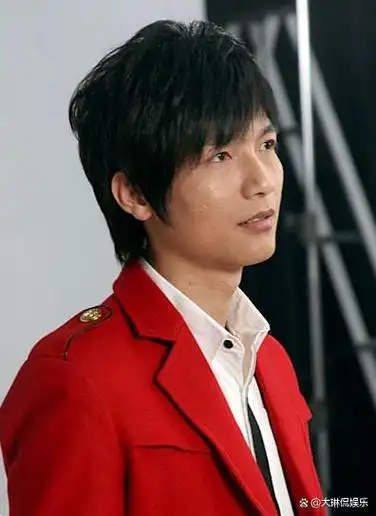 隐藏这么多年原来她就是陈楚生妻子难怪为了她不惜得罪全世界