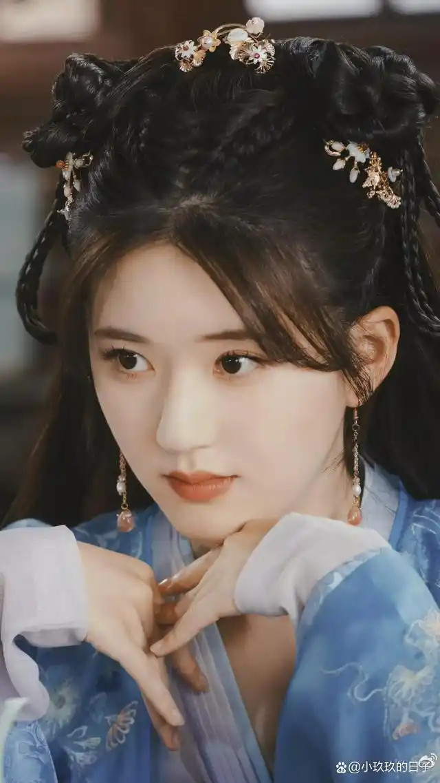 赵露思超级美腻古装照片