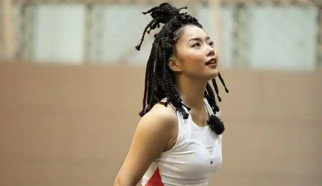 《创造101》中那个最黑的女生,却成为女团成员外最红的艺人_王菊_表演