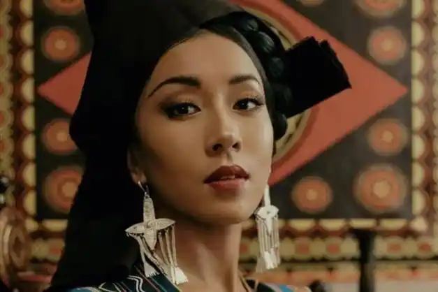 卖惨炫富当小三,十年过去,吉克隽逸的"淳朴"人设,终于崩塌了