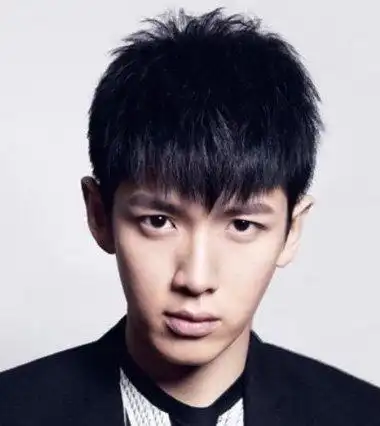 男士刘海样式各种各样的男刘海图片3