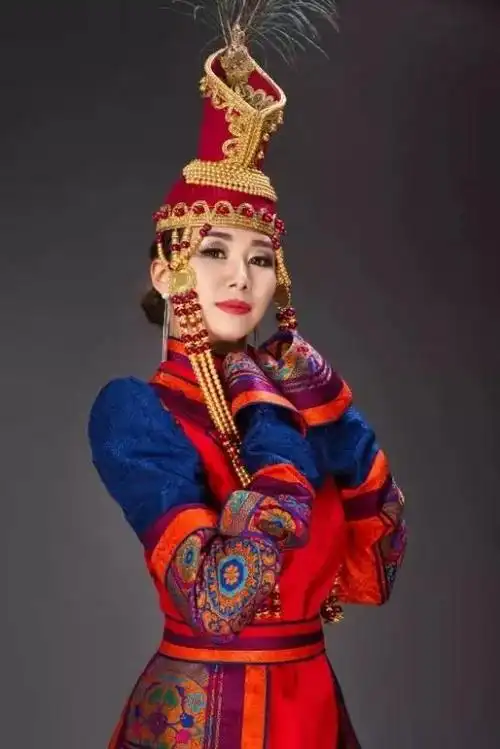 好听内蒙古美女歌手斯琴塔那最新单曲mv帅气来袭