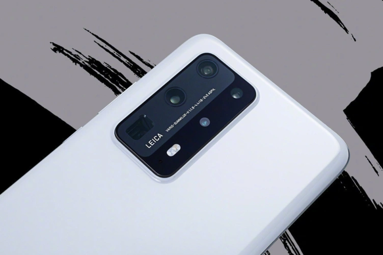 李楠评潜望式变焦手机哗众取宠忽悠消费者多交钱