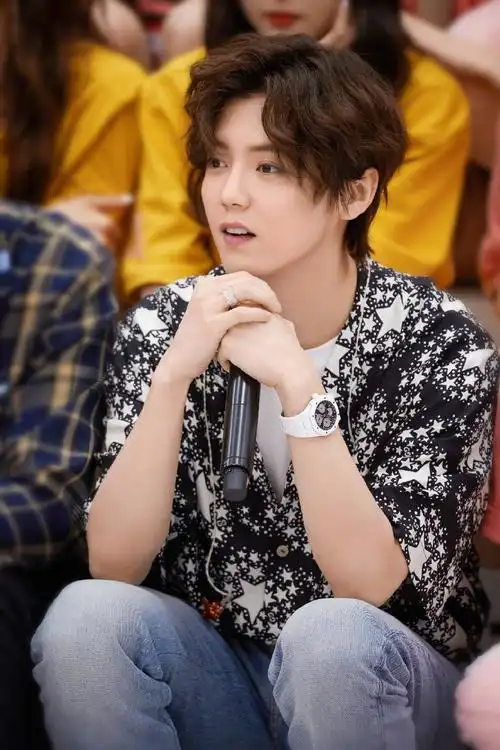 鹿晗星星衬衫清新俊朗写真图片26