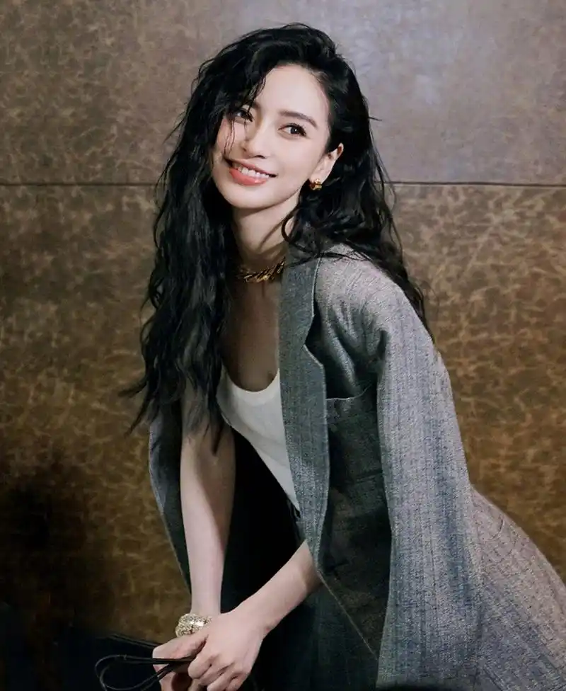 capital注销,这是杨颖继看秀事件后的又一个不太好的消息