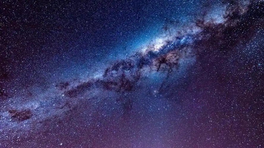 夜晚的灿烂星空高清桌面壁纸_风景壁纸_壁纸下载_美桌网