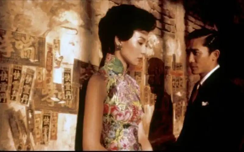 梁朝伟&张曼玉《花样年华》氛围感拉满