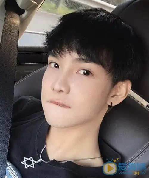 郑繁星生活照 郑繁星高清写真_郑繁星高清剧照