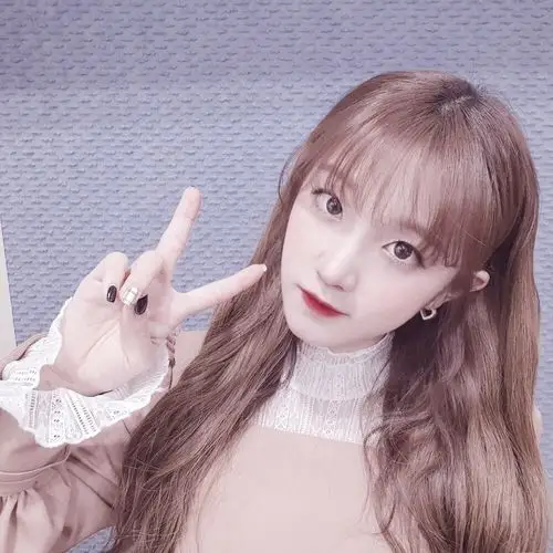 自制宋雨琦滤镜头像