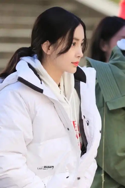 angelababy##杨颖#邀大家欣赏@angelababy的侧颜