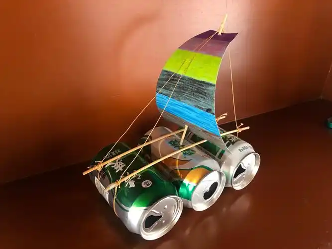 变废为宝 我有一双巧巧手— 一年级积极参加"徐州市垃圾分类手工创意