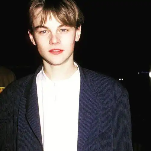 43岁小李子为新电影减肥中年油腻的莱昂纳多颜值有望回归巅峰