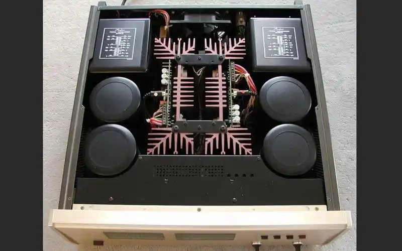 金嗓子后级p400,甲级功放机,推力大