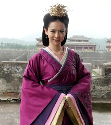 戚薇《美人心计》中馆陶公主扮相