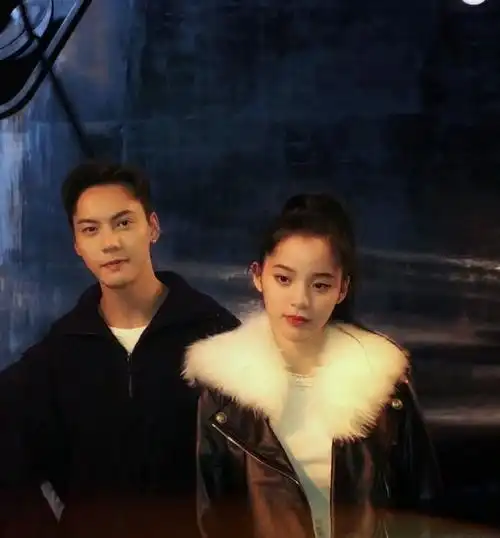 欧阳娜娜陈伟霆豪门富贵兄妹不是cp是兄妹啦内有动图