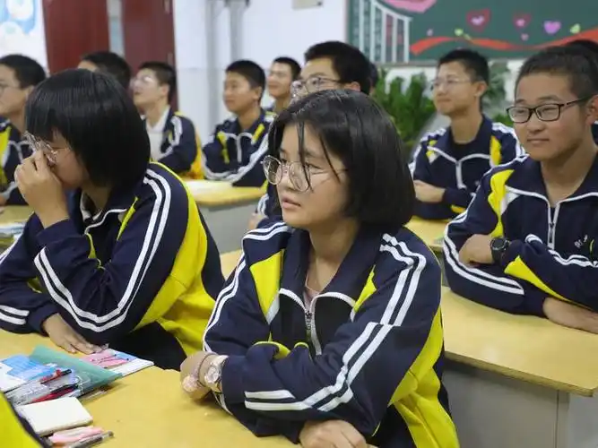 致敬重阳节衡水二中学生连线祖辈获取成长动力