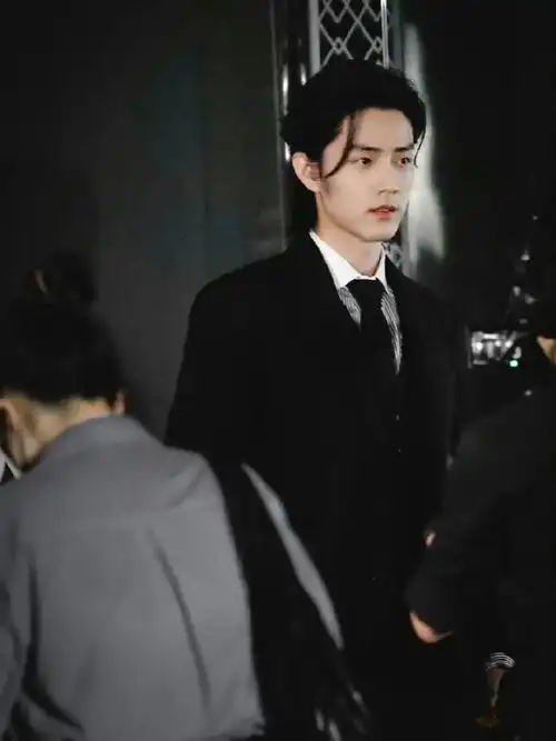 肖战   拉夫劳伦香氛##肖战大背头