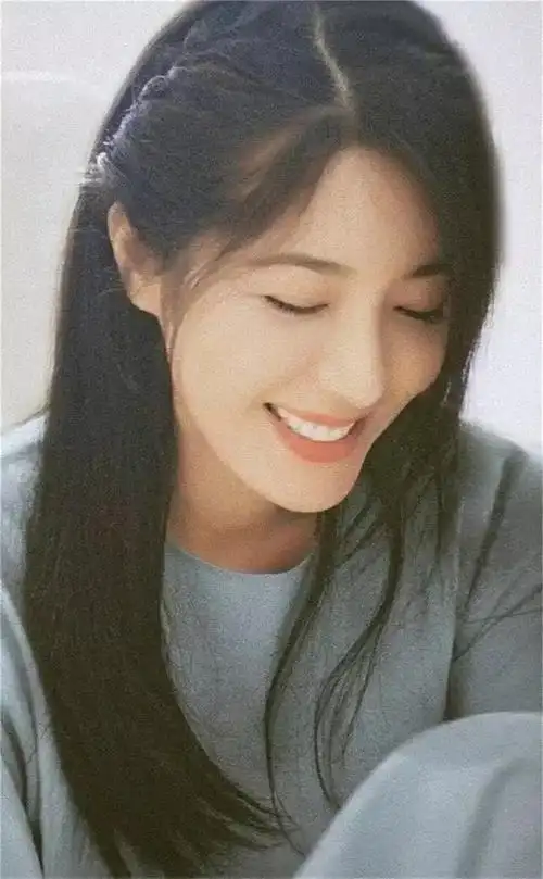 佛系的曾黎为何不退出娱乐圈也不结婚