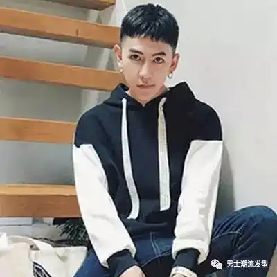 男士发型齐刘海两边剃掉图片 清爽帅气又潮流时尚