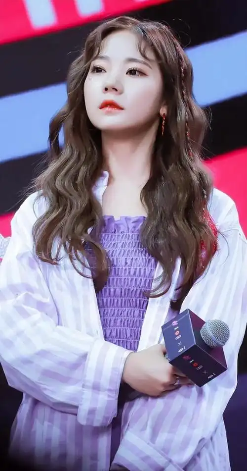 火箭少女解散三年后成员现况差距已拉开真红还是假红一目了然