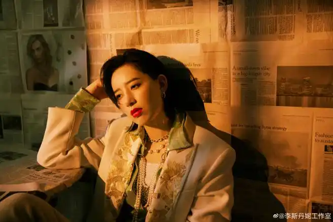 李斯丹妮和你相约大碗宽面舞台!大碗女团驾到,准备开吃!