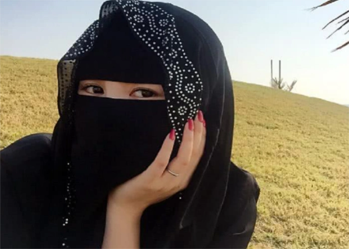 忠诚于宗教的这些异域"蒙面"女孩,揭开面纱后和你想的一样吗