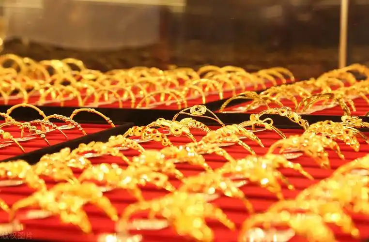 黄金市场信息:11月4日,国内最新实物黄金价格,黄金回收价格
