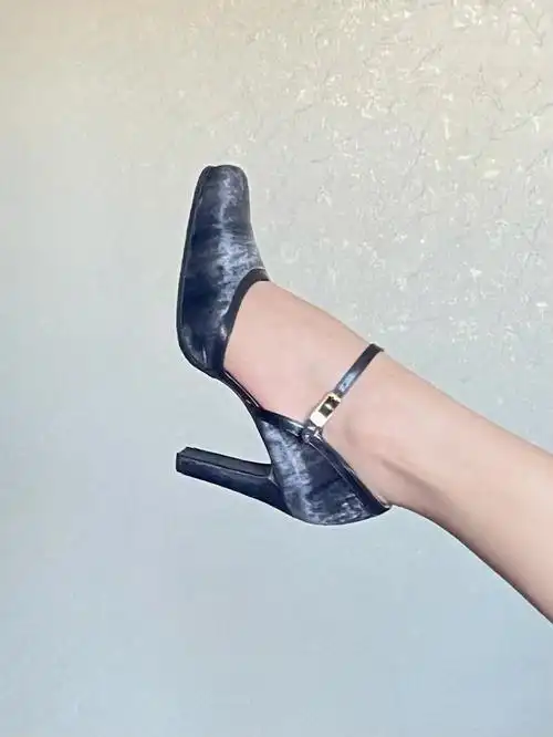 39100双高跟鞋ysl