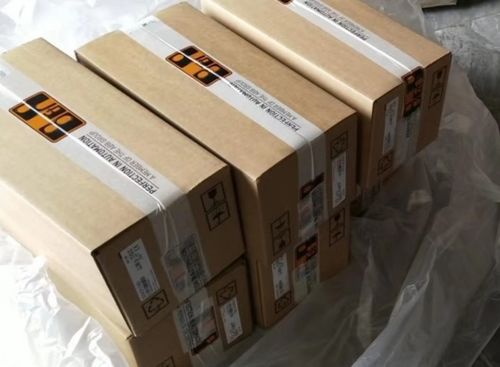 低价出售fx2n-16ex,功能完好,几乎全新缺少盖子