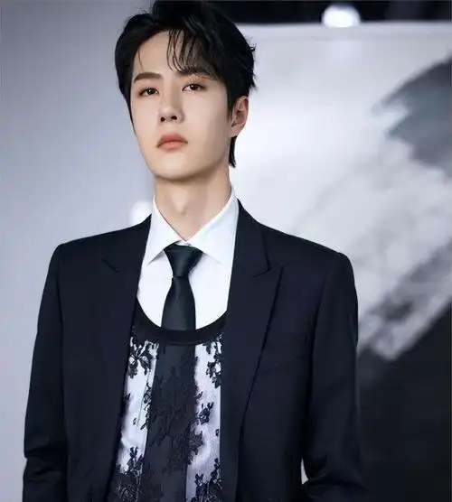 王一博演技被吐槽,梁朝伟力挺他,没谈演技却句句在点