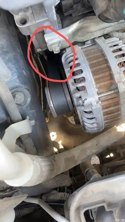 17款天籁发电机皮带