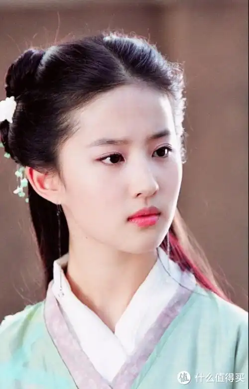 刘亦菲出道20周年,演绎不同朝代汉服风情,哪个角色是你的白月光?