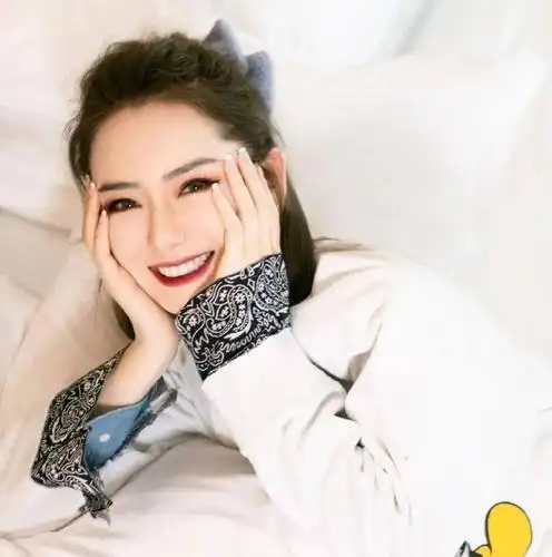 【微信头像】戚薇