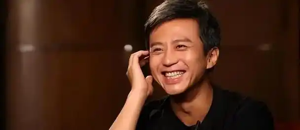 44岁邓超:姐姐省吃俭用供他读书,成名后不忘姐姐给她买下2套房