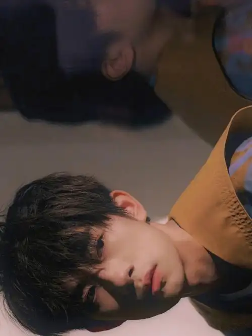 92#易烊千玺  #易烊千玺图片  #宝藏男孩易烊千玺