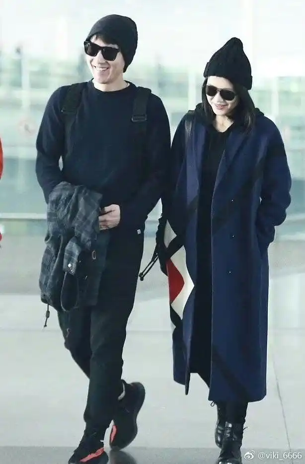 细数高圆圆赵又廷甜蜜街拍,低调出街,高调恩爱