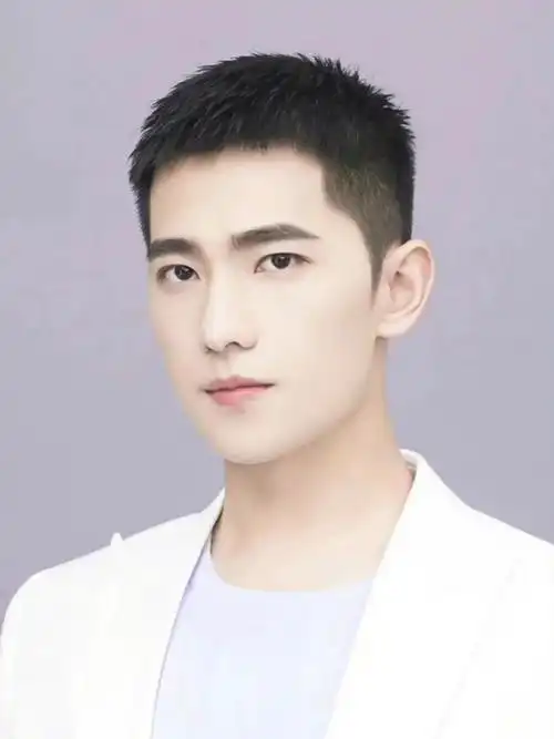 明星剪寸头最考验颜值颜值不高不敢剪肖战李现龚俊颜值变化大