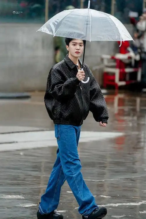 奔跑吧范丞丞##范丞丞奔跑吧昆明路透