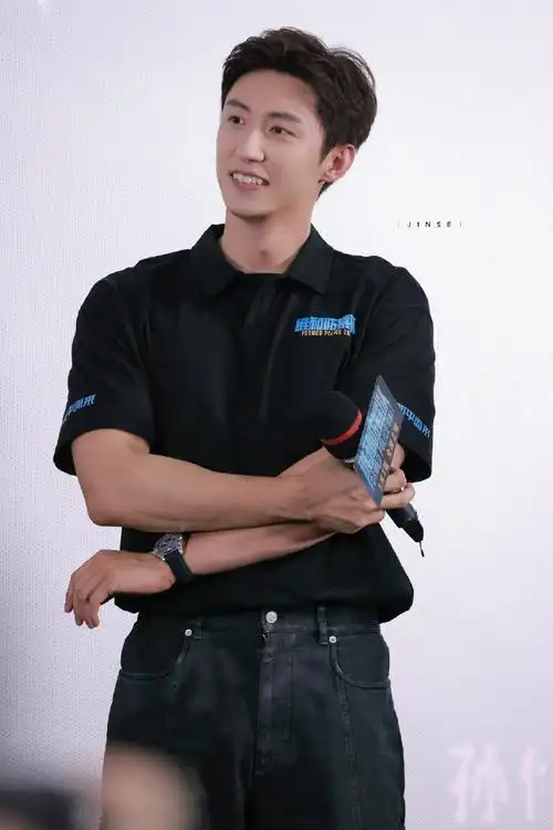 黄景瑜回应因自己考警校的男生##黄景瑜鼓励因自己考警校的男生