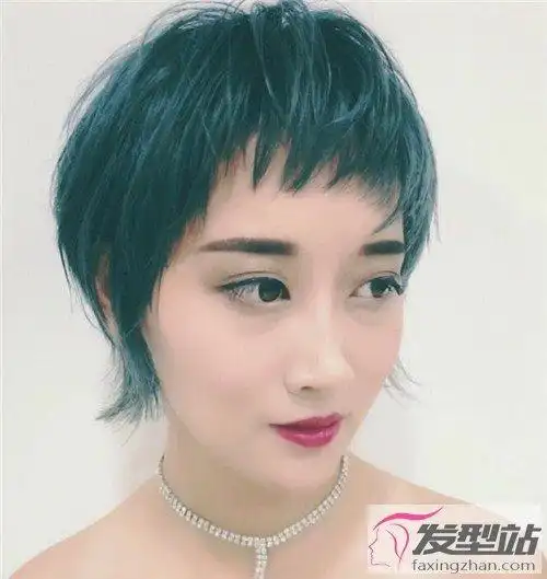 个性狗啃刘海超短发 减龄显瘦女人味发型