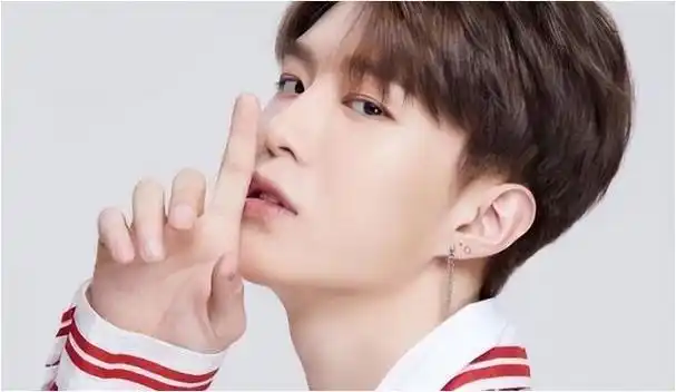 同陷未婚生子传闻范丞丞含糊其辞王一博果断辟谣