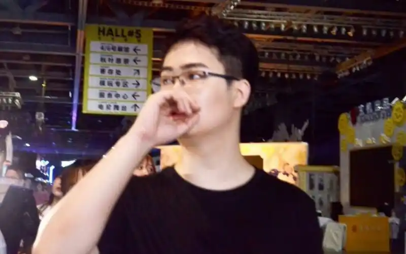 【cv涅盘】涅盘老师中英双语读情诗!_哔哩哔哩_bilibili