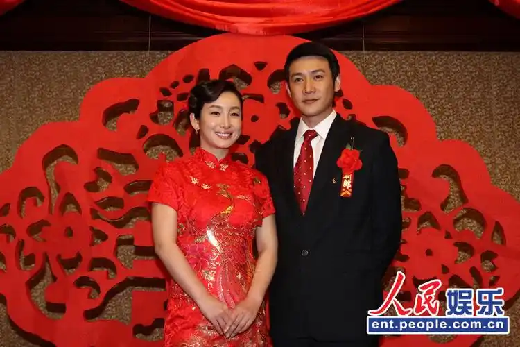 "假如生活欺骗了你"探班 陆毅秦海璐领证结婚[图]