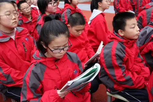 西安市育才中学初一年级 "山河在我脚下 祖国在我心中"中国政区拼图