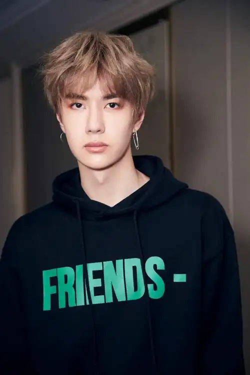 p图上瘾的发际线小吴有毒,现在王一博应该很头痛吧!